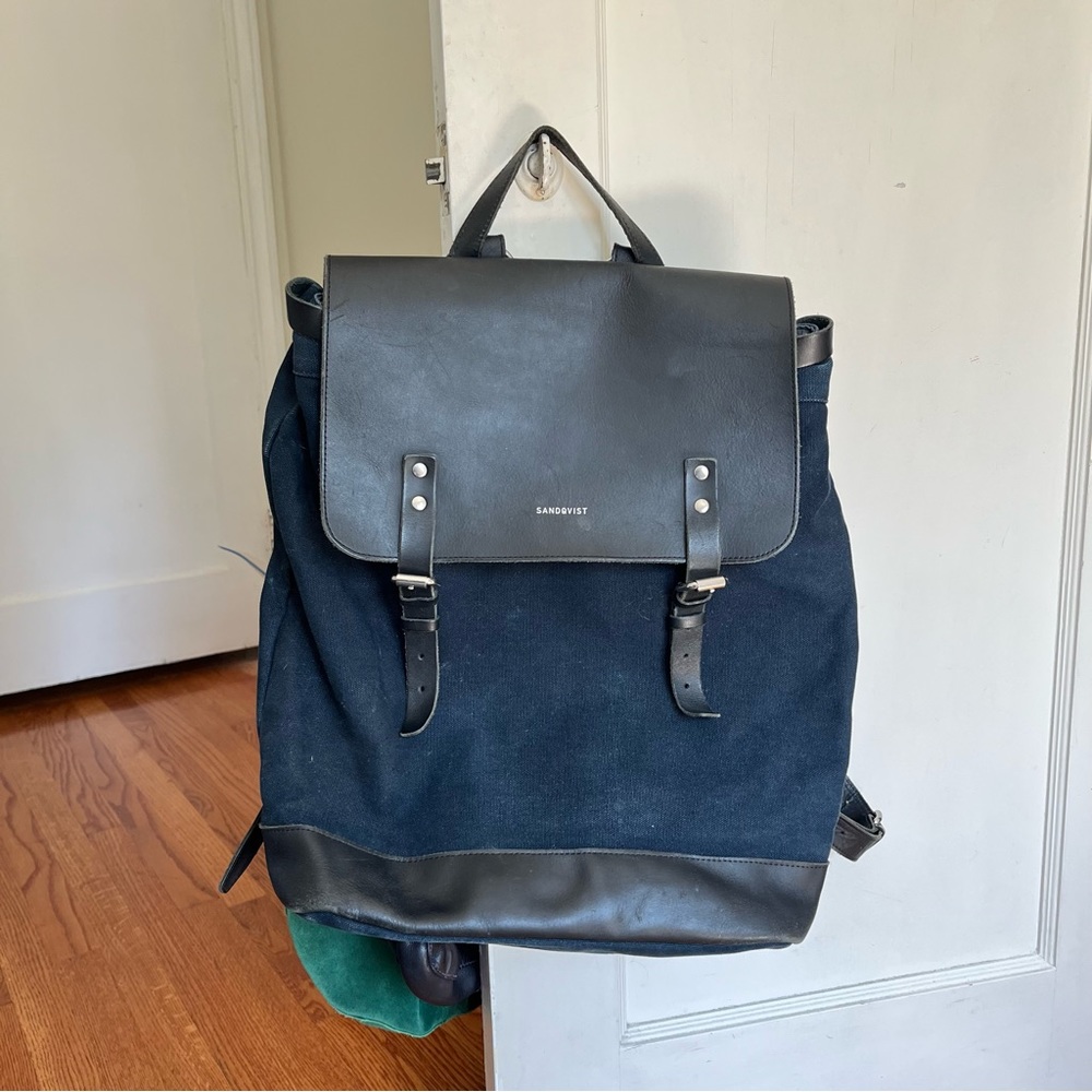 Sandqvist Hege Backpack in Navy